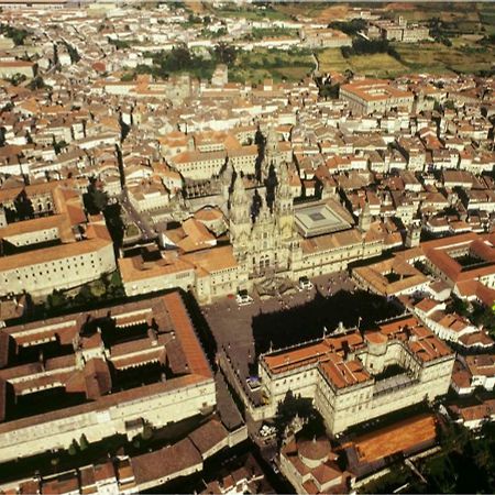 Apartamento Next To Cathedral With Garden Santiago de Compostela Exterior foto